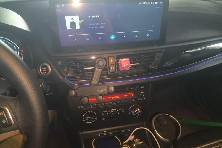 Used BMW X1 2015 sDrive18i Fashion Upgrade Edition Audio And AC Panel