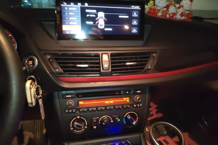 Used BMW X1 2015 sDrive18i Fashion Upgrade Edition Audio And AC Panel