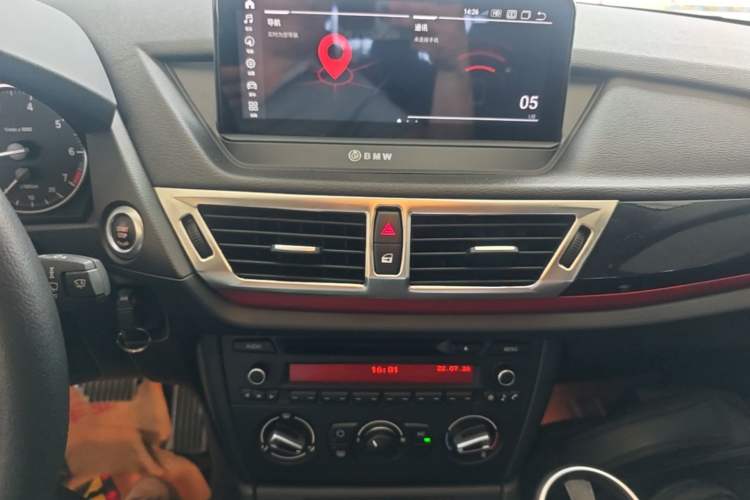 Used BMW X1 2015 sDrive18i Fashion Upgrade Edition Audio And AC Panel