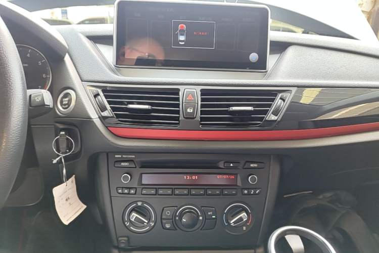 Used BMW X1 2015 sDrive18i Fashion Upgrade Edition Audio And AC Panel