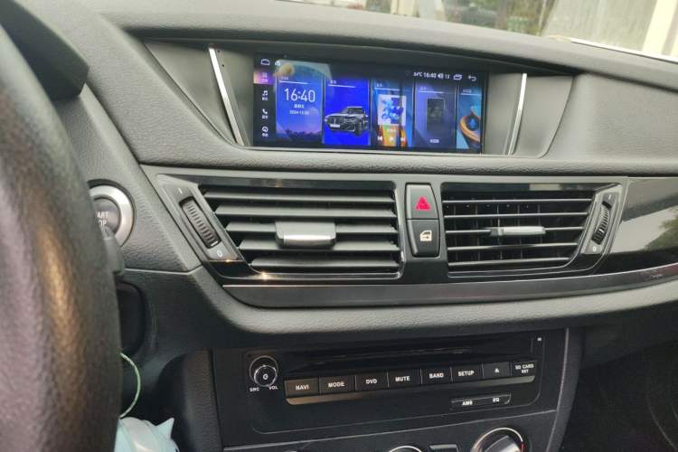 Used BMW X1 2015 sDrive18i Fashion Upgrade Edition Audio And AC Panel