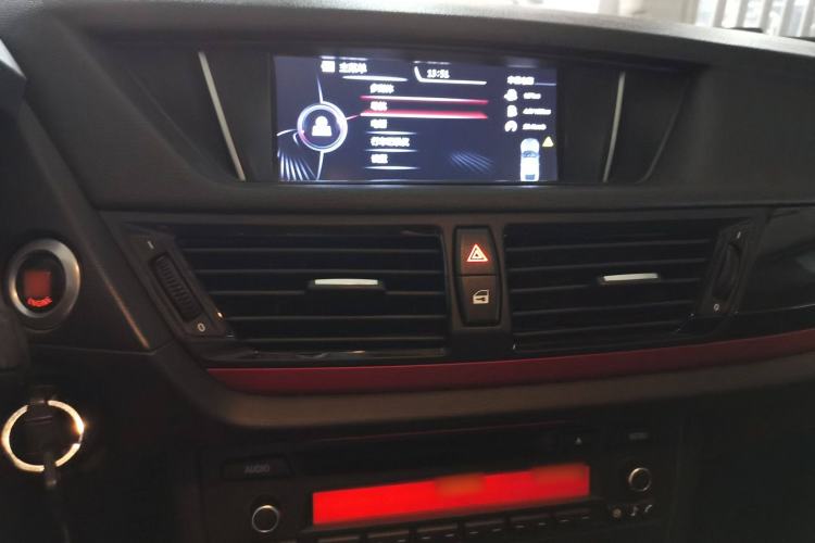 Used BMW X1 2015 sDrive18i Fashion Upgrade Edition Audio And AC Panel