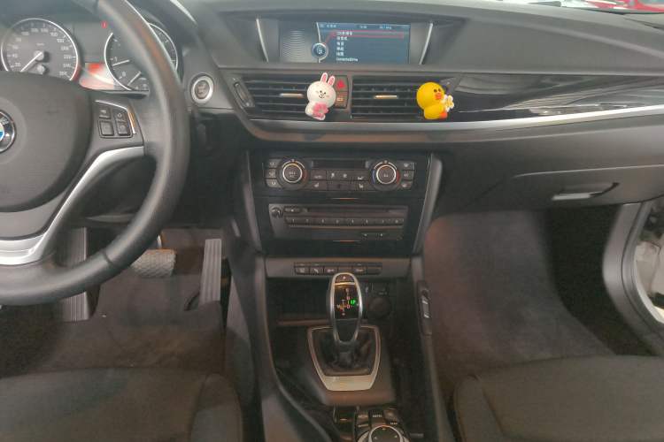 Used BMW X1 2015 sDrive18i Leading Edition Audio And AC Panel