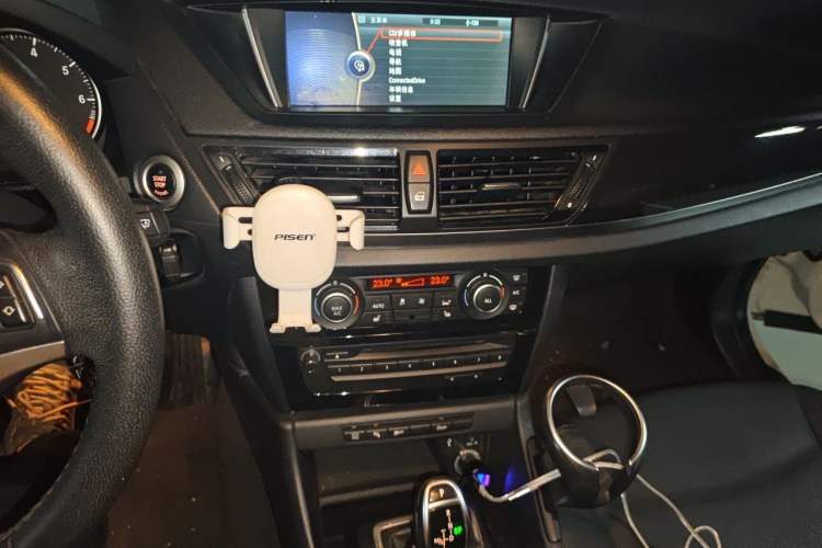 Used BMW X1 2015 sDrive18i Leading Edition Audio And AC Panel