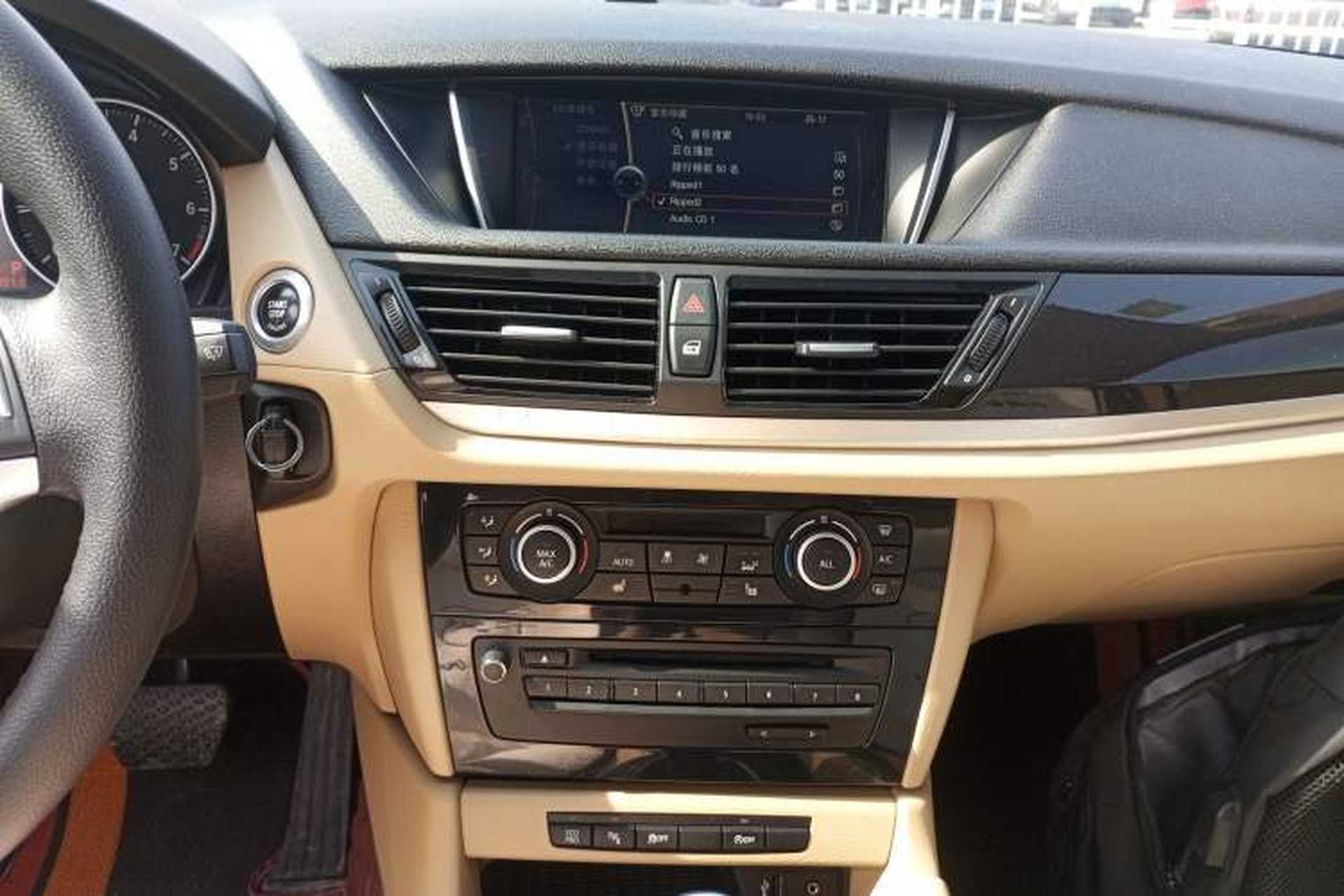 Used BMW X1 2015 sDrive18i Leading Edition Audio And AC Panel