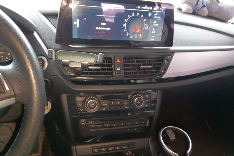 Used BMW X1 2015 xDrive20i Fashion Model Audio And AC Panel