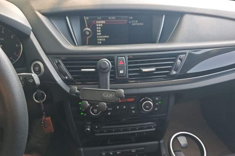 Used BMW X1 2015 sDrive18i Leading Edition Audio And AC Panel