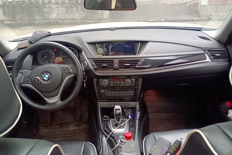Used BMW X1 2015 sDrive18i Leading Edition Center Console