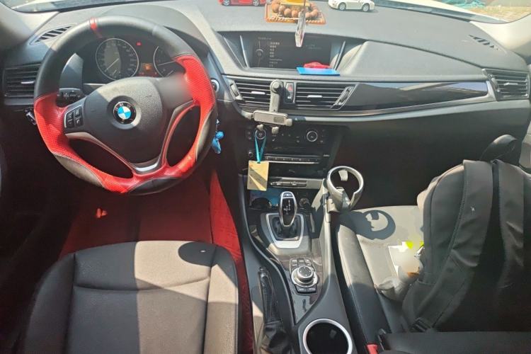 Used BMW X1 2015 sDrive18i Leading Edition Center Console