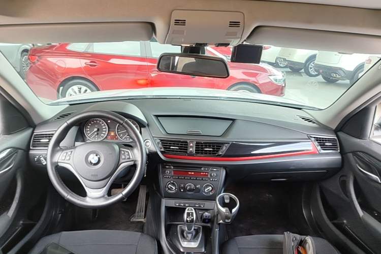 Used BMW X1 2015 sDrive18i Fashion Upgrade Edition Center Console