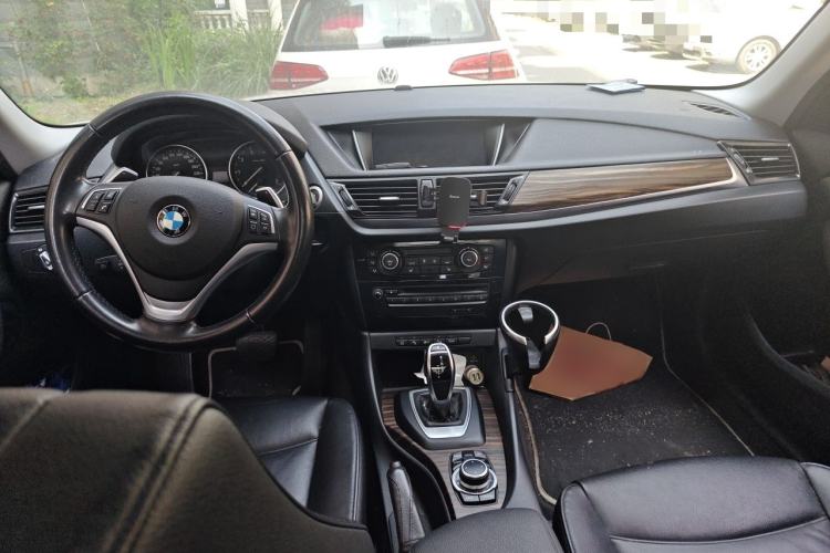 Used BMW X1 2015 xDrive20i X Package Upgrade Edition Center Console