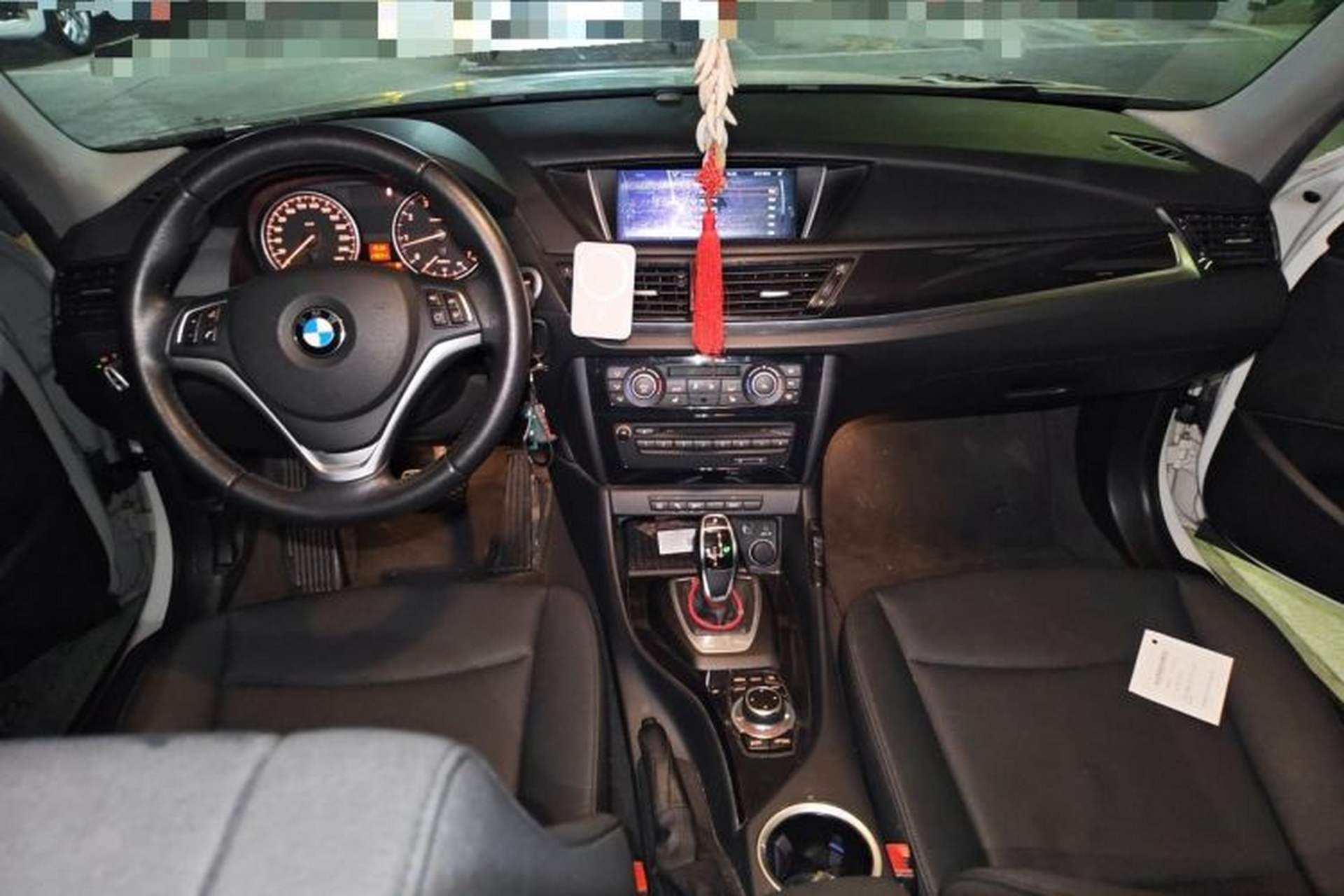 Used BMW X1 2015 sDrive18i Leading Edition Center Console