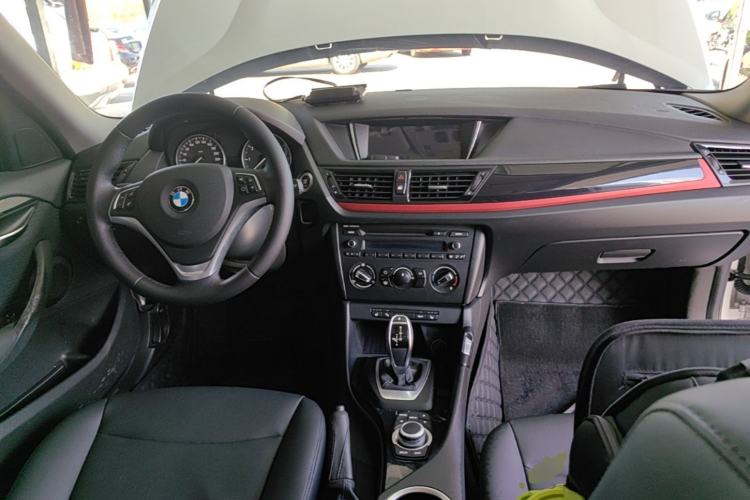 Used BMW X1 2015 sDrive18i Fashion Upgrade Edition Center Console