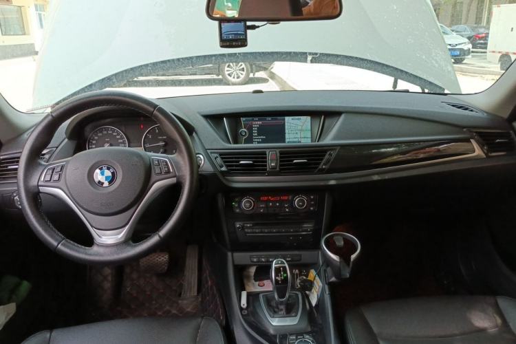 Used BMW X1 2015 xDrive20i Fashion Upgrade Edition Center Console
