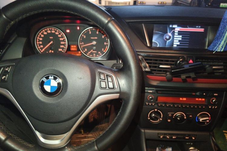 Used BMW X1 2015 sDrive18i Fashion Upgrade Edition Center Console