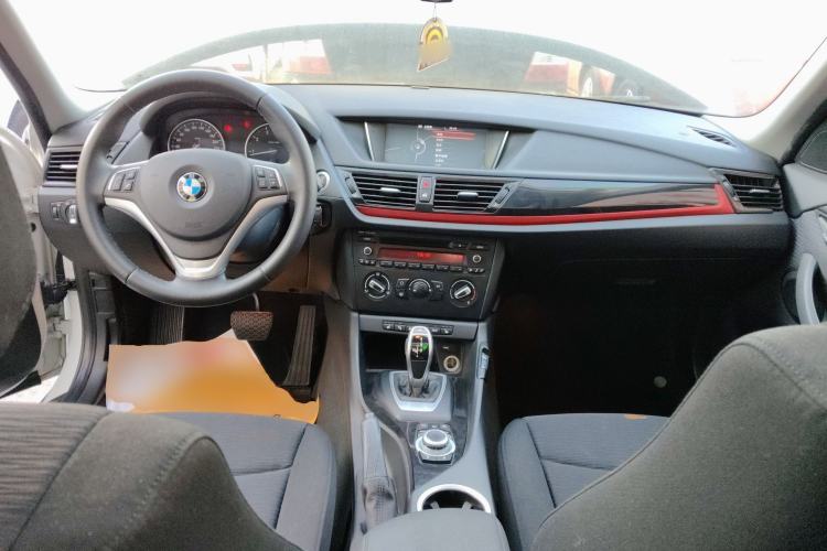Used BMW X1 2015 sDrive18i Fashion Upgrade Edition Center Console