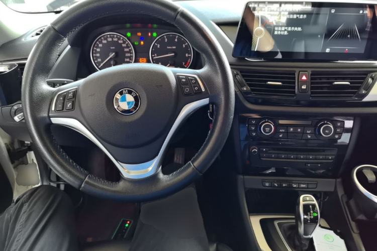 Used BMW X1 2015 xDrive20i Fashion Model Center Console