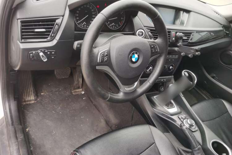 Used BMW X1 2015 sDrive18i Fashion Upgrade Edition Center Console