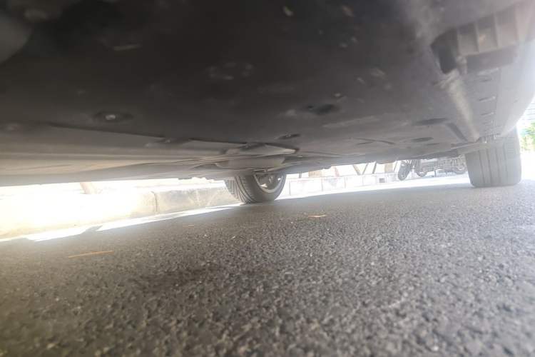 Used BMW X1 2015 sDrive18i Leading Edition Chassis Front Left