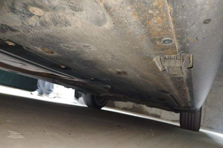 Used BMW X1 2015 sDrive18i Leading Edition Chassis Front Left