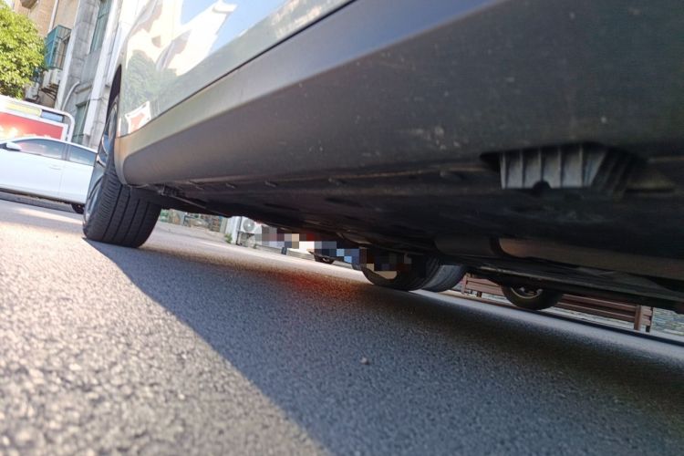 Used BMW X1 2015 sDrive18i Leading Edition Chassis Front Right