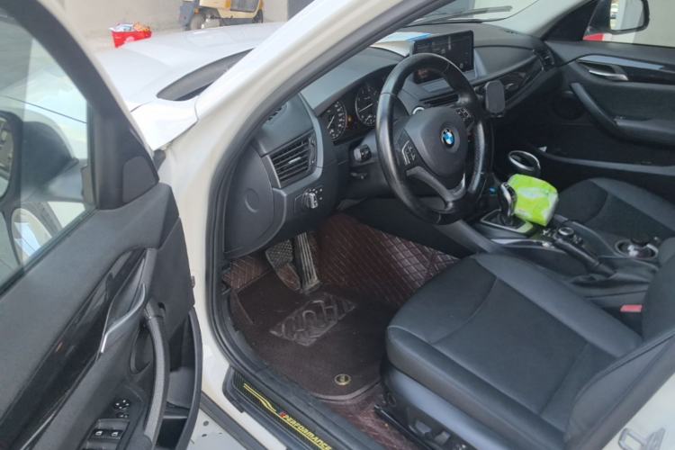 Used BMW X1 2015 sDrive18i Leading Edition Driver Seat