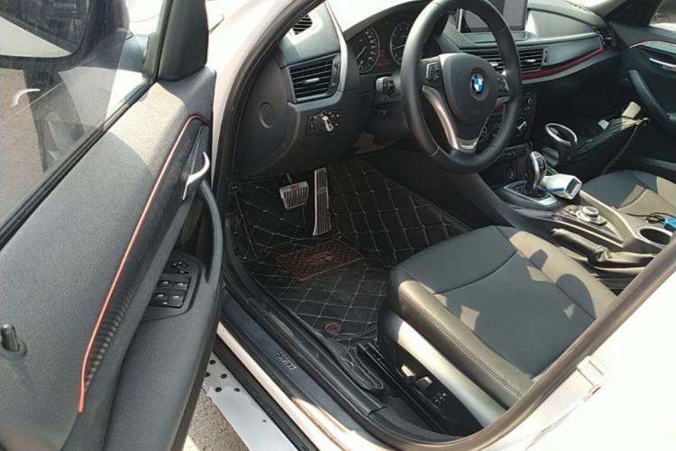 Used BMW X1 2015 sDrive18i Fashion Upgrade Edition Driver Seat