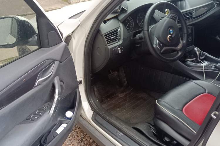 Used BMW X1 2015 sDrive18i Leading Edition Driver Seat