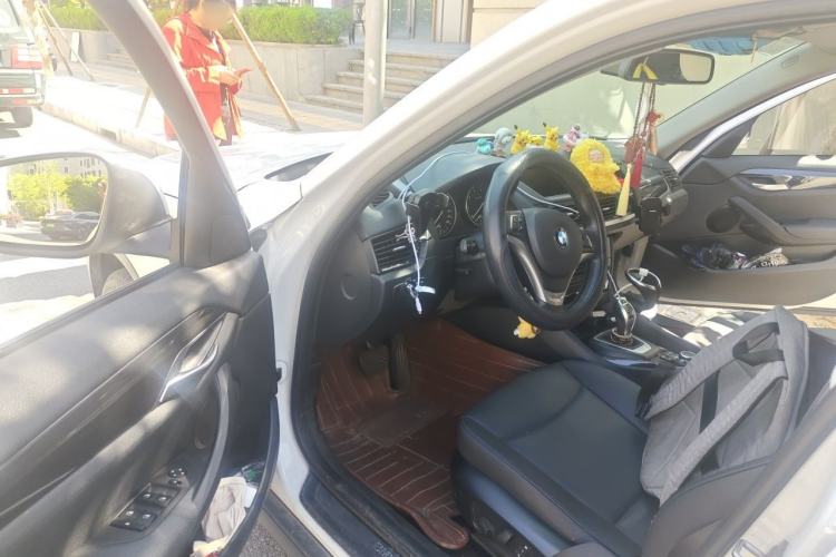 Used BMW X1 2015 sDrive18i Leading Edition Driver Seat