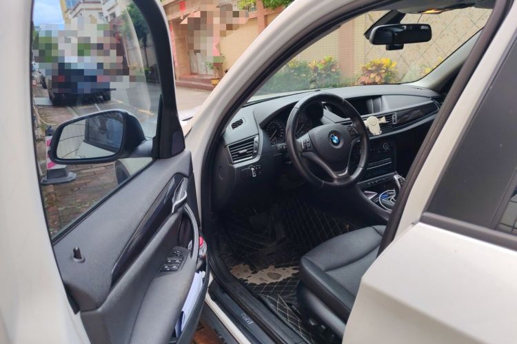 Used BMW X1 2015 sDrive18i Leading Edition Driver Seat