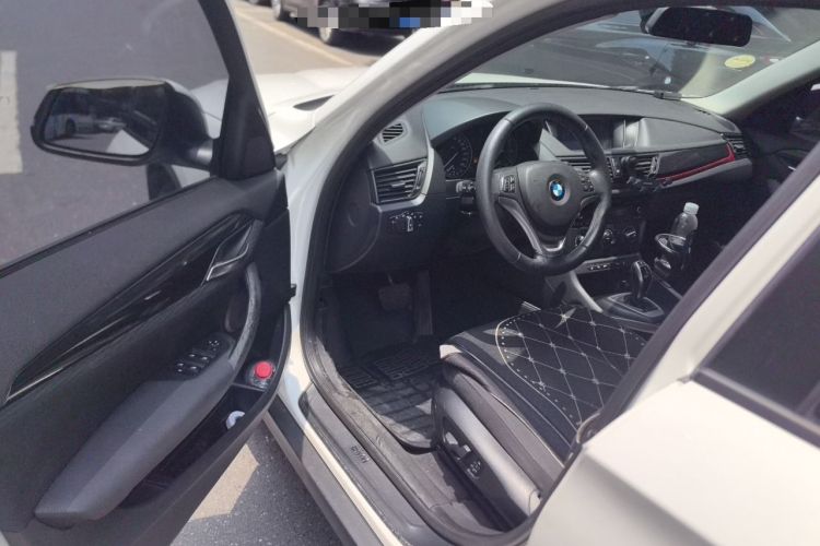 Used BMW X1 2015 sDrive18i Fashion Upgrade Edition Driver Seat