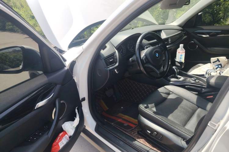 Used BMW X1 2015 xDrive20i Fashion Upgrade Edition Driver Seat