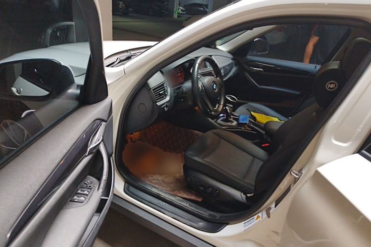 Used BMW X1 2015 sDrive18i Leading Edition Driver Seat
