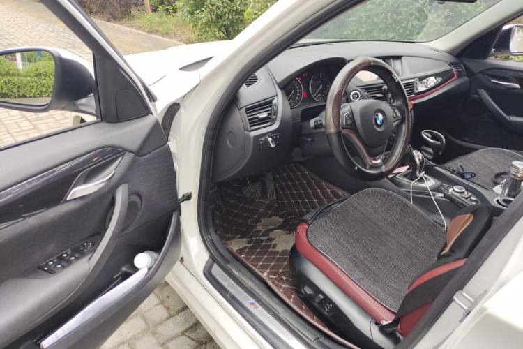Used BMW X1 2015 sDrive18i Fashion Upgrade Edition Driver Seat