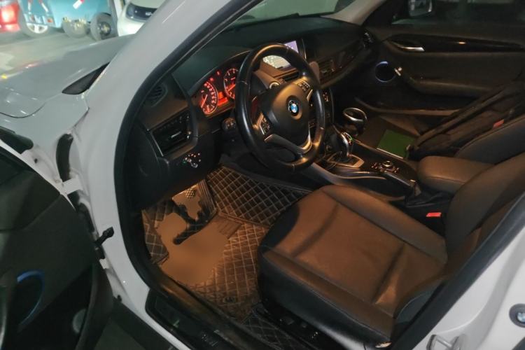 Used BMW X1 2015 sDrive18i Leading Edition Driver Seat