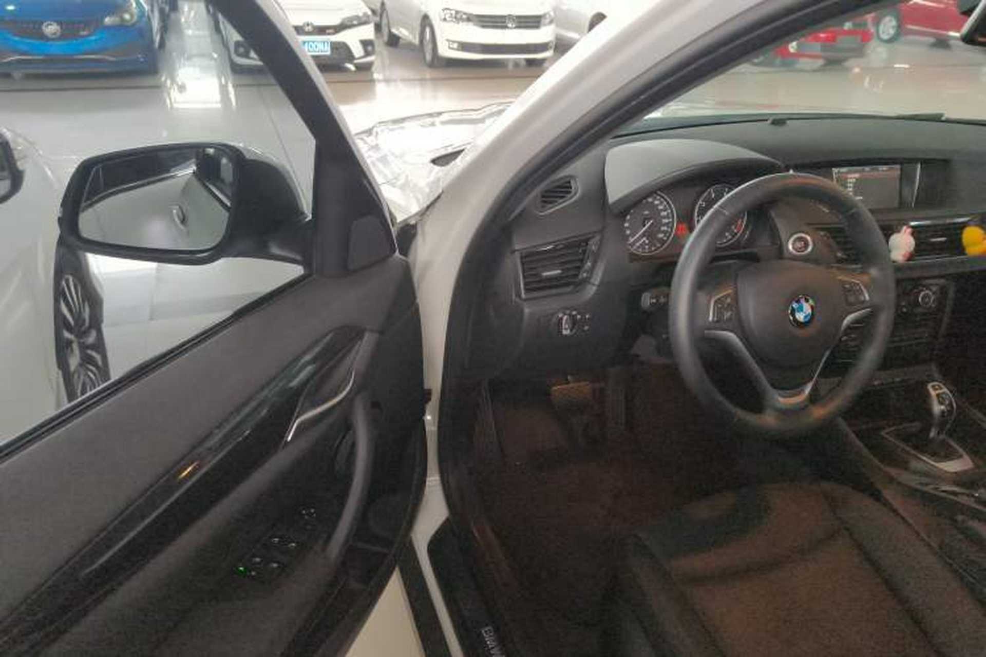 Used BMW X1 2015 sDrive18i Leading Edition Driver Seat