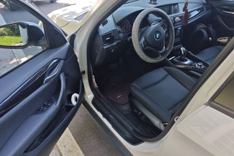 Used BMW X1 2015 sDrive18i Leading Edition Driver Seat