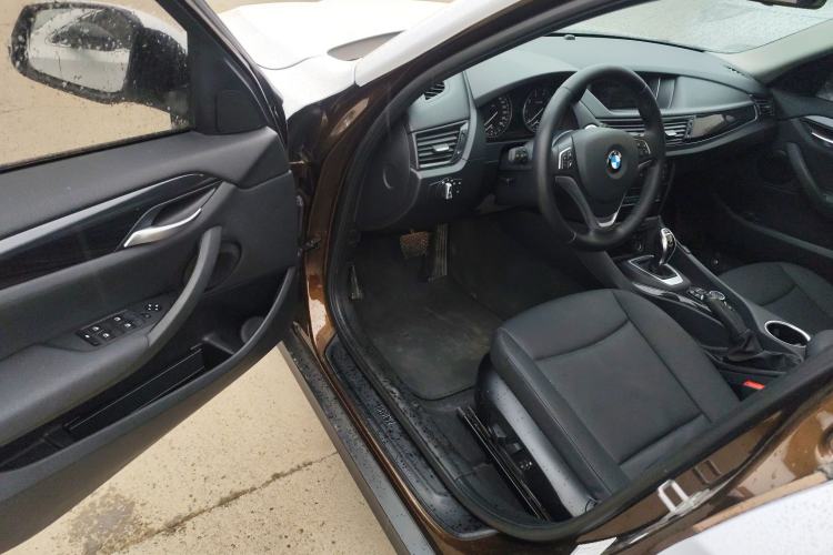 Used BMW X1 2015 sDrive18i Leading Edition Driver Seat