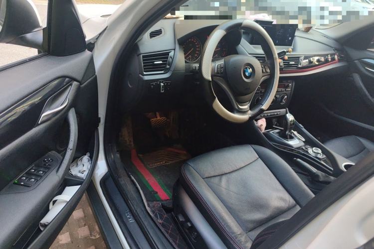 Used BMW X1 2015 sDrive18i Fashion Upgrade Edition Driver Seat