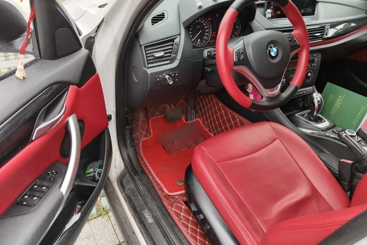 Used BMW X1 2015 sDrive18i Fashion Upgrade Edition Driver Seat