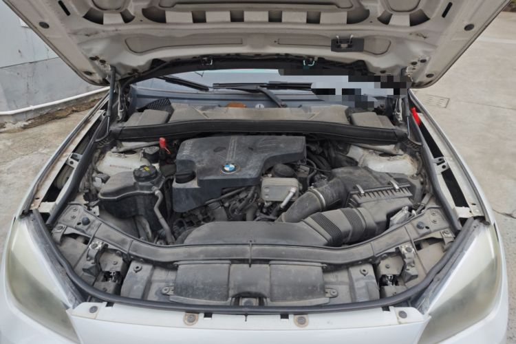 Used BMW X1 2015 sDrive18i Fashion Upgrade Edition Engine Bay