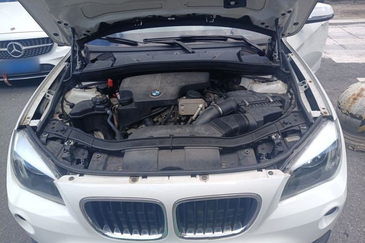 Used BMW X1 2015 sDrive18i Fashion Upgrade Edition Engine Bay