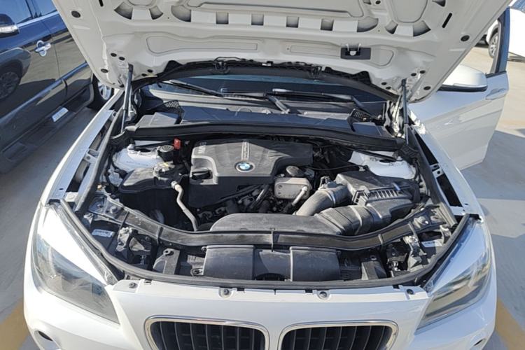Used BMW X1 2015 sDrive18i Fashion Upgrade Edition Engine Bay
