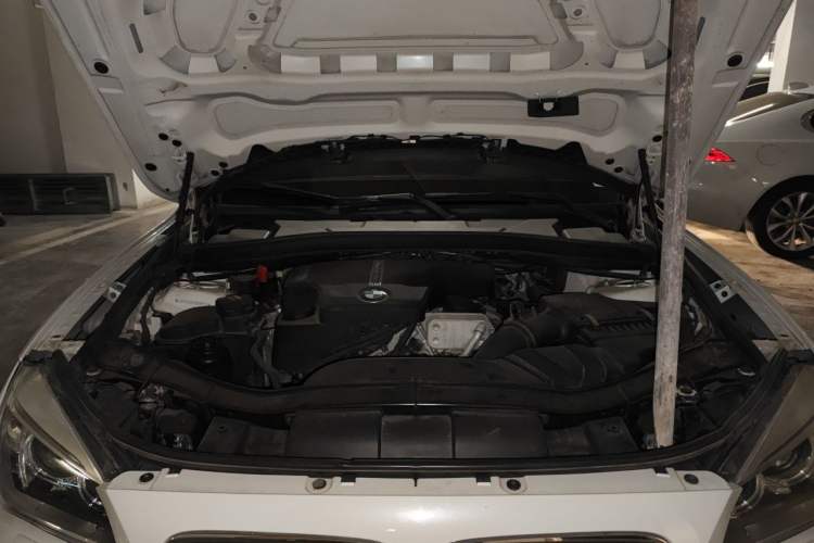 Used BMW X1 2015 xDrive20i X Package Upgrade Edition Engine Bay