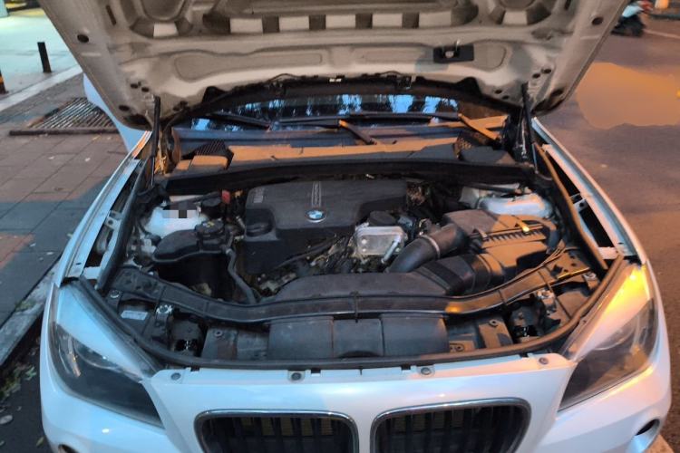 Used BMW X1 2015 sDrive18i Fashion Upgrade Edition Engine Bay