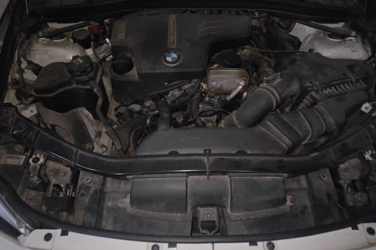 Used BMW X1 2015 sDrive18i Fashion Upgrade Edition Engine Bay