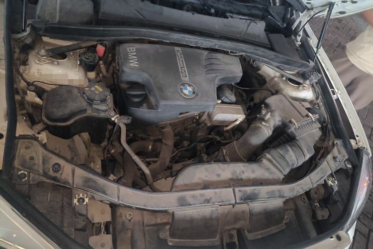 Used BMW X1 2015 sDrive18i Fashion Upgrade Edition Engine Bay