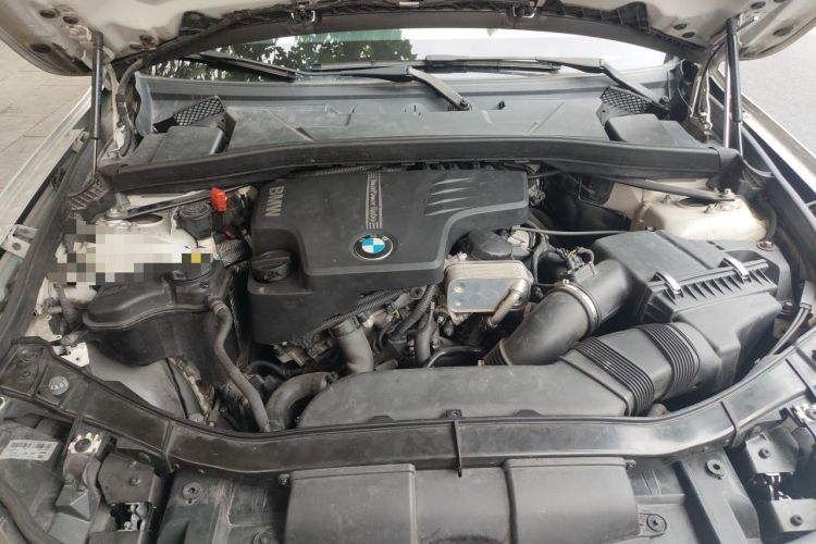 Used BMW X1 2015 sDrive18i Fashion Upgrade Edition Engine Bay