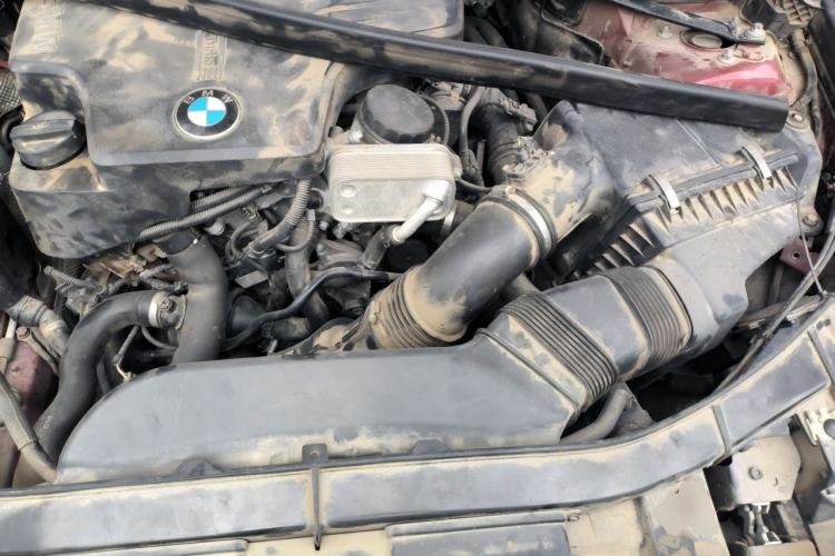 Used BMW X1 2015 sDrive18i Fashion Upgrade Edition Engine Bay