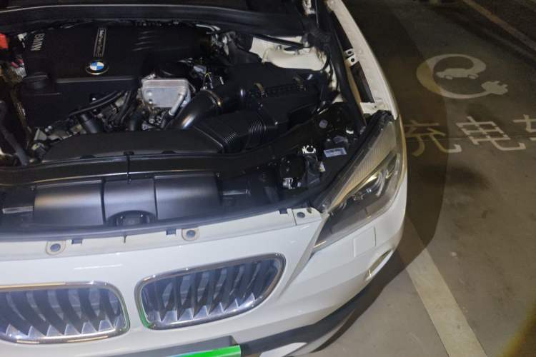 Used BMW X1 2015 sDrive18i Leading Edition Engine Bay Left